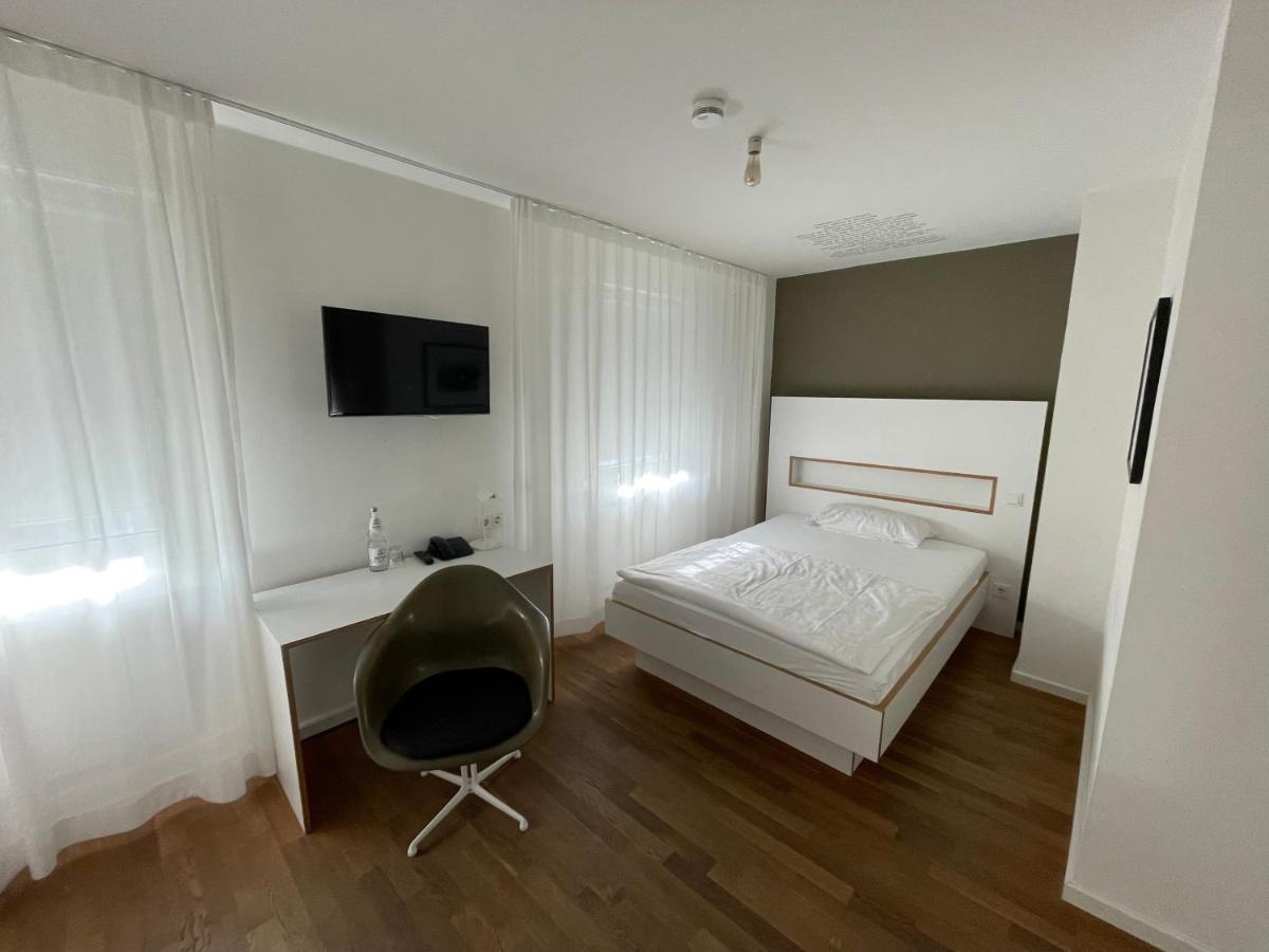 Art Ufer Guest house