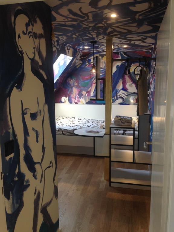 Art Ufer Guest house