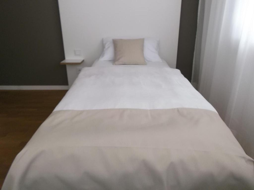 Art Ufer Guest house Dusseldorf